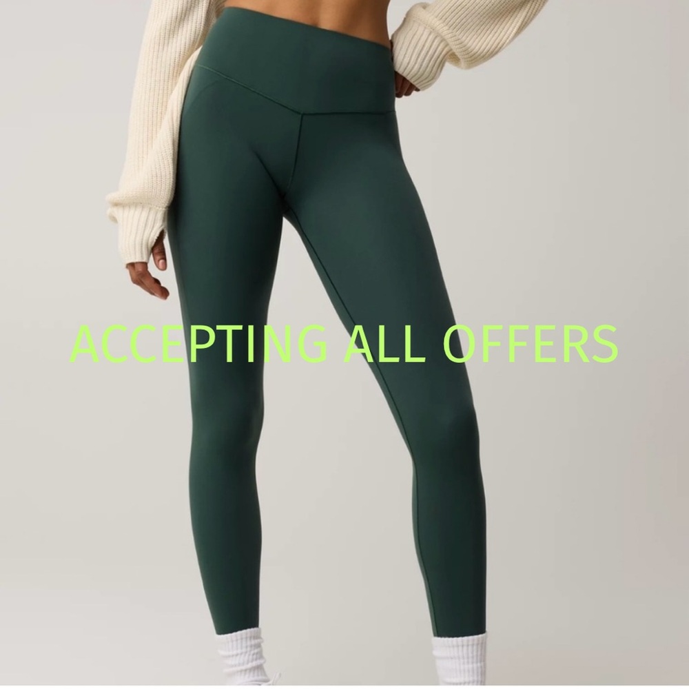 Aerie Offline Legging in Faded Olive